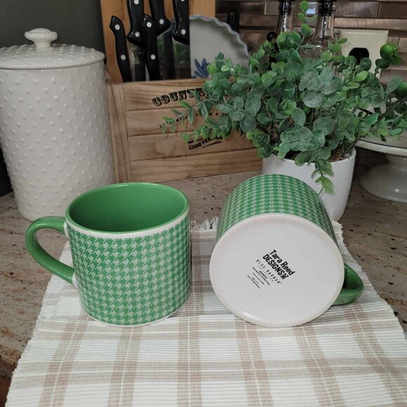 Tara Reed Designs Coffee Mug 20 oz Blue Harbor Collection Green Houndstooth 2014 - Picture 2 of 3